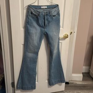 Kancan blue light wash high rise ultra flare leg jeans size 28